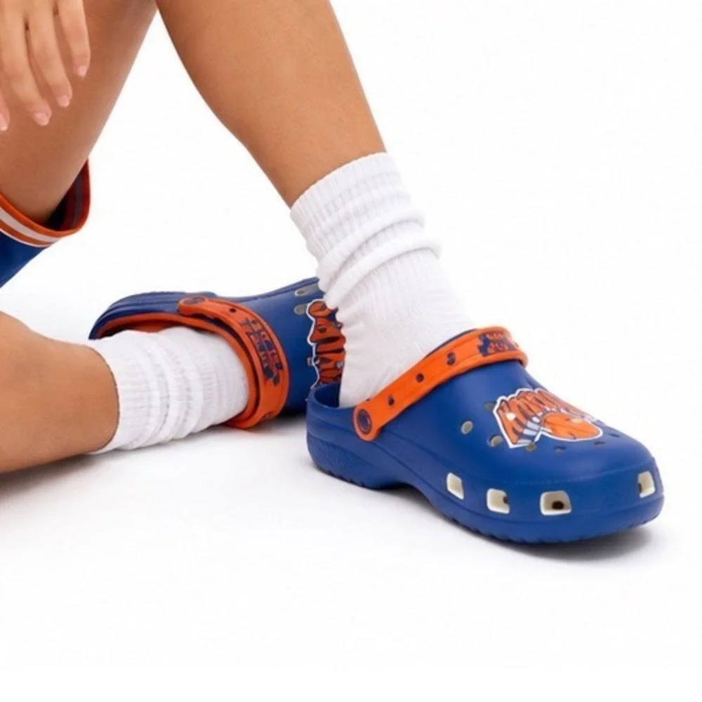 Crocs Classic Clog NBA New York Knicks Blue Orange M9 W11 Basketball Fans 106-22